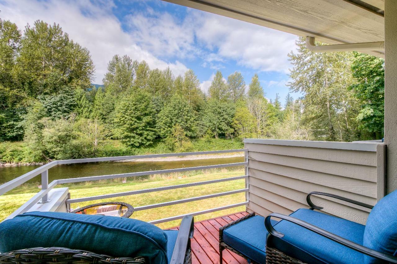 Moon River Suites #5 North Bend Exteriör bild